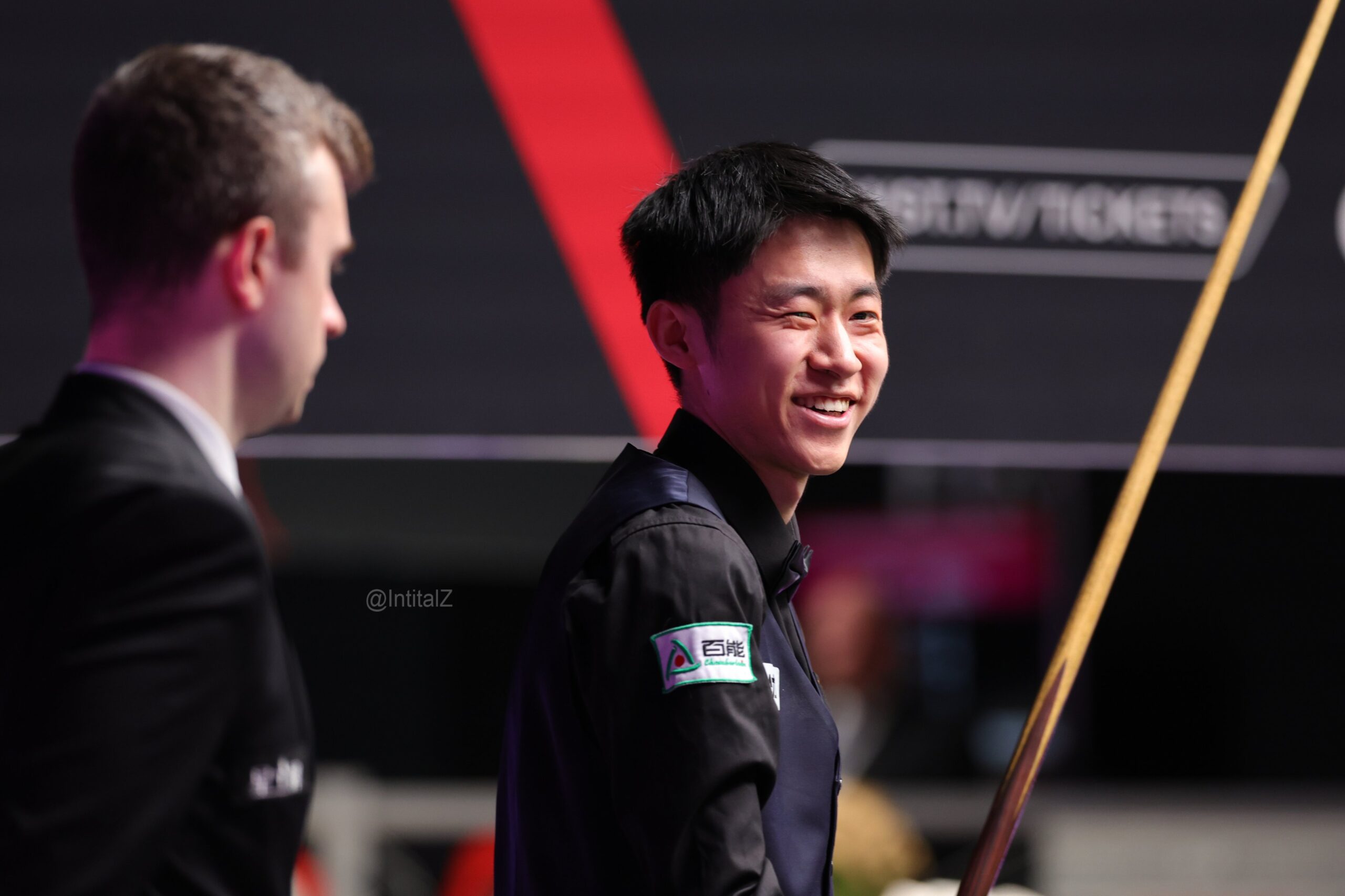 Cheng Bingyu lächelnd nach seinem Maximum am Tag vor dem Judgement Day.